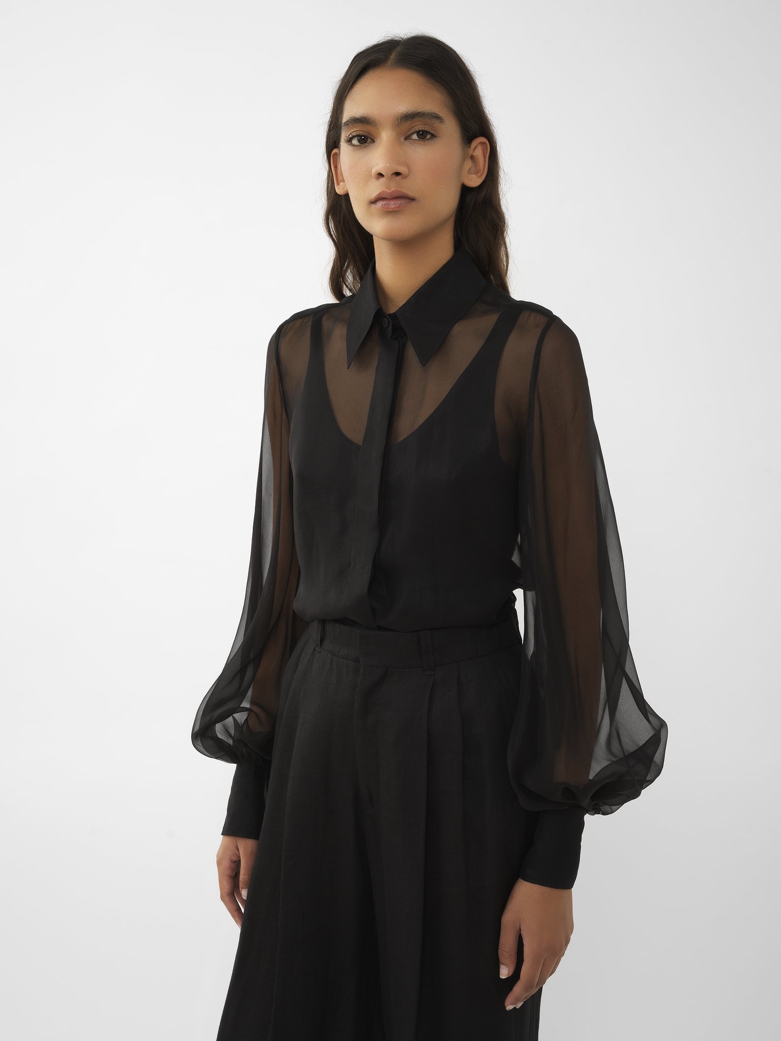 GATHERED-SLEEVE BLOUSE - 4