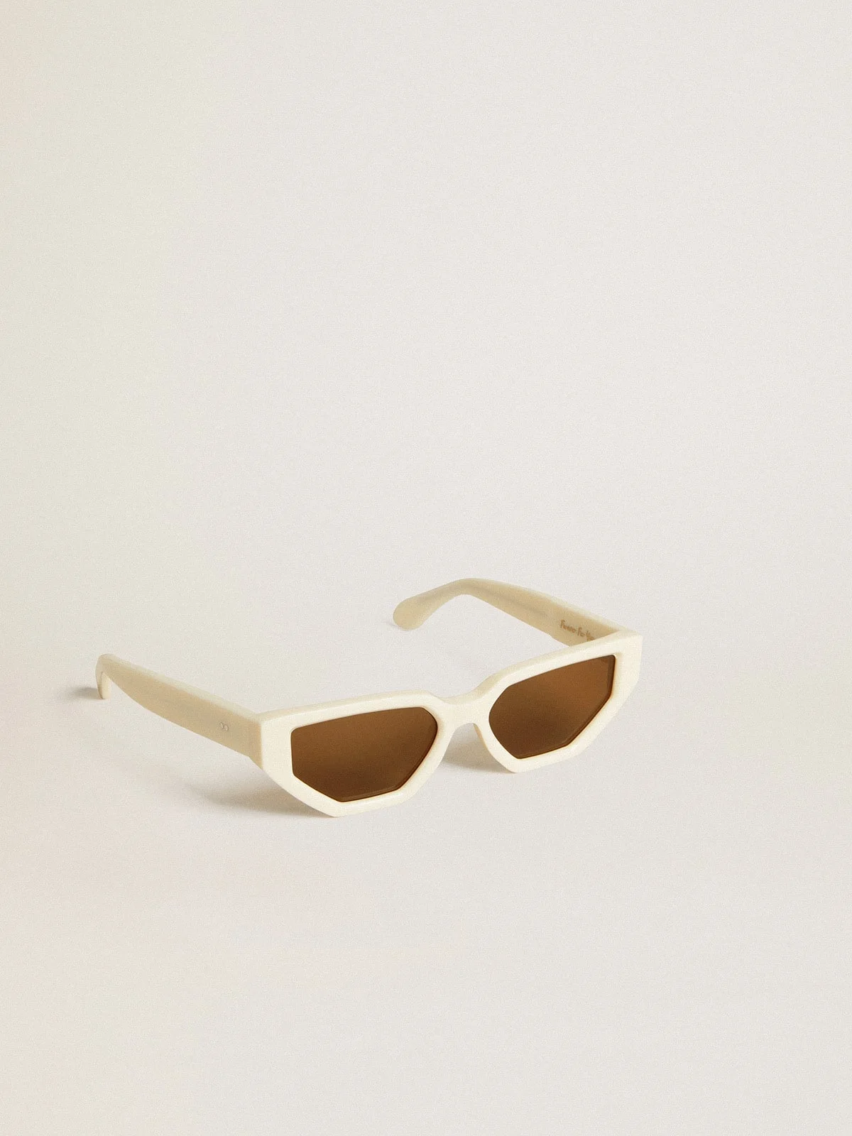 Rectangular-style sunglasses with beige frame - 1
