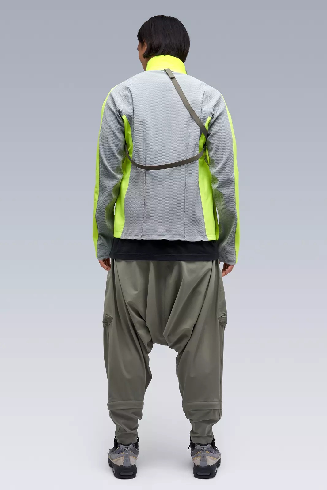 美品 ACRONYM J69-HY Hi-Vis Yellow/Gray S 美品 ACRONYM J69-HY Hi-Vis Yellow/Gray S - メルカリ