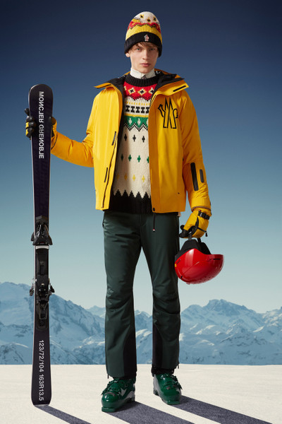 Moncler Ski Pants outlook