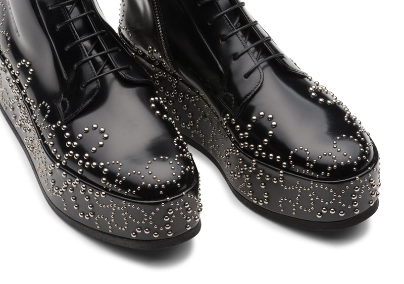 Alexandra 10
Polished Binder Lace-Up Boot Stud Black 4