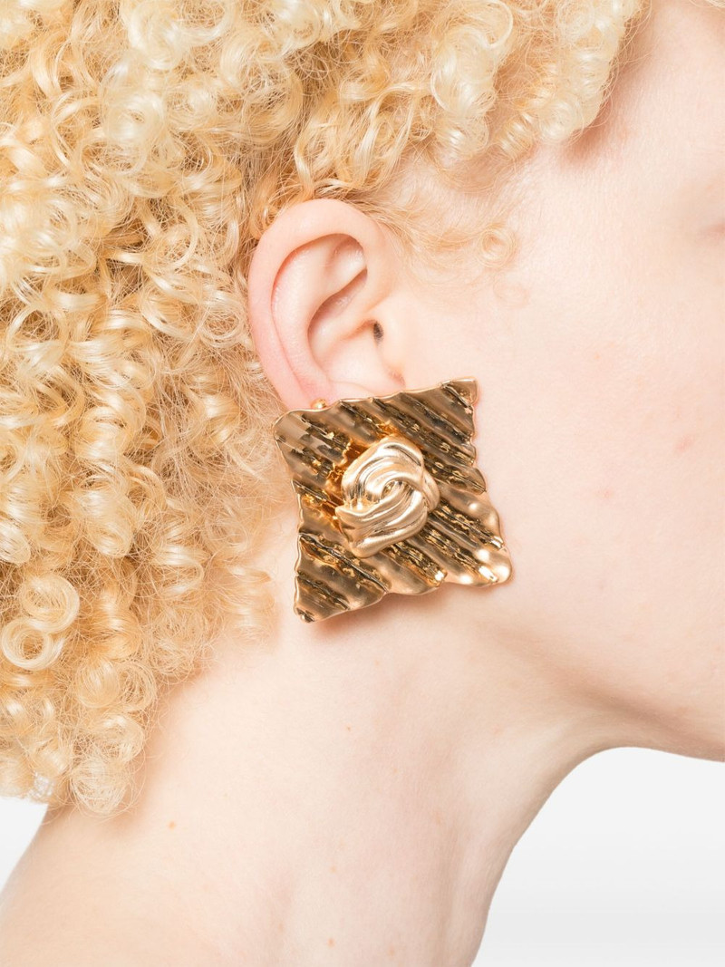 Cult Gaia Naydine earring outlook