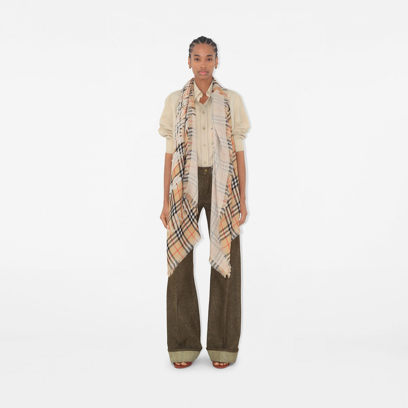 서명 기사 motif scarf 3