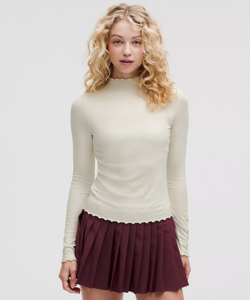 Hold Tight Lettuce-Edge Turtleneck 1