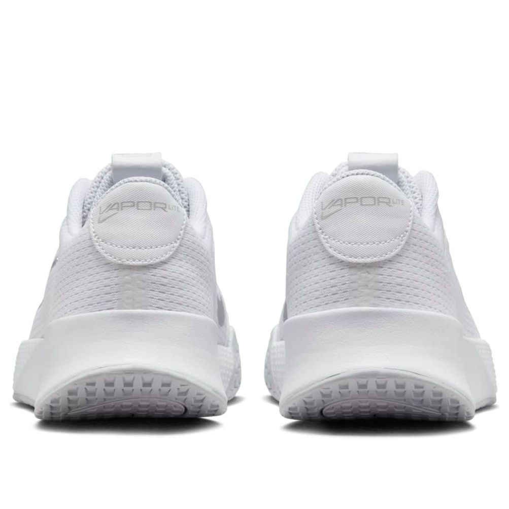 (WMNS) NikeCourt Vapor Lite 2 HC 'White Metallic Silver' DV2019-101 - 5