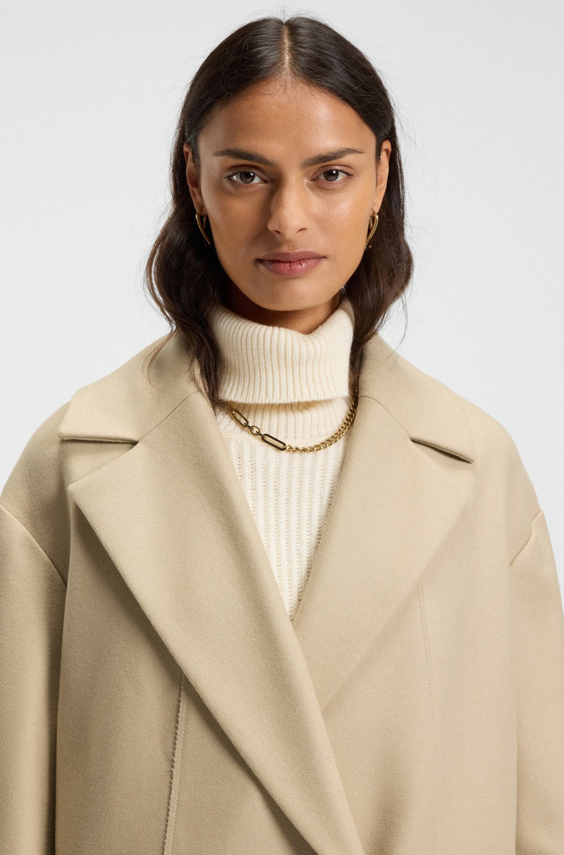 DOUBLE-BREASTED COAT IN VIRGIN WOOL AND CASHMERE 5