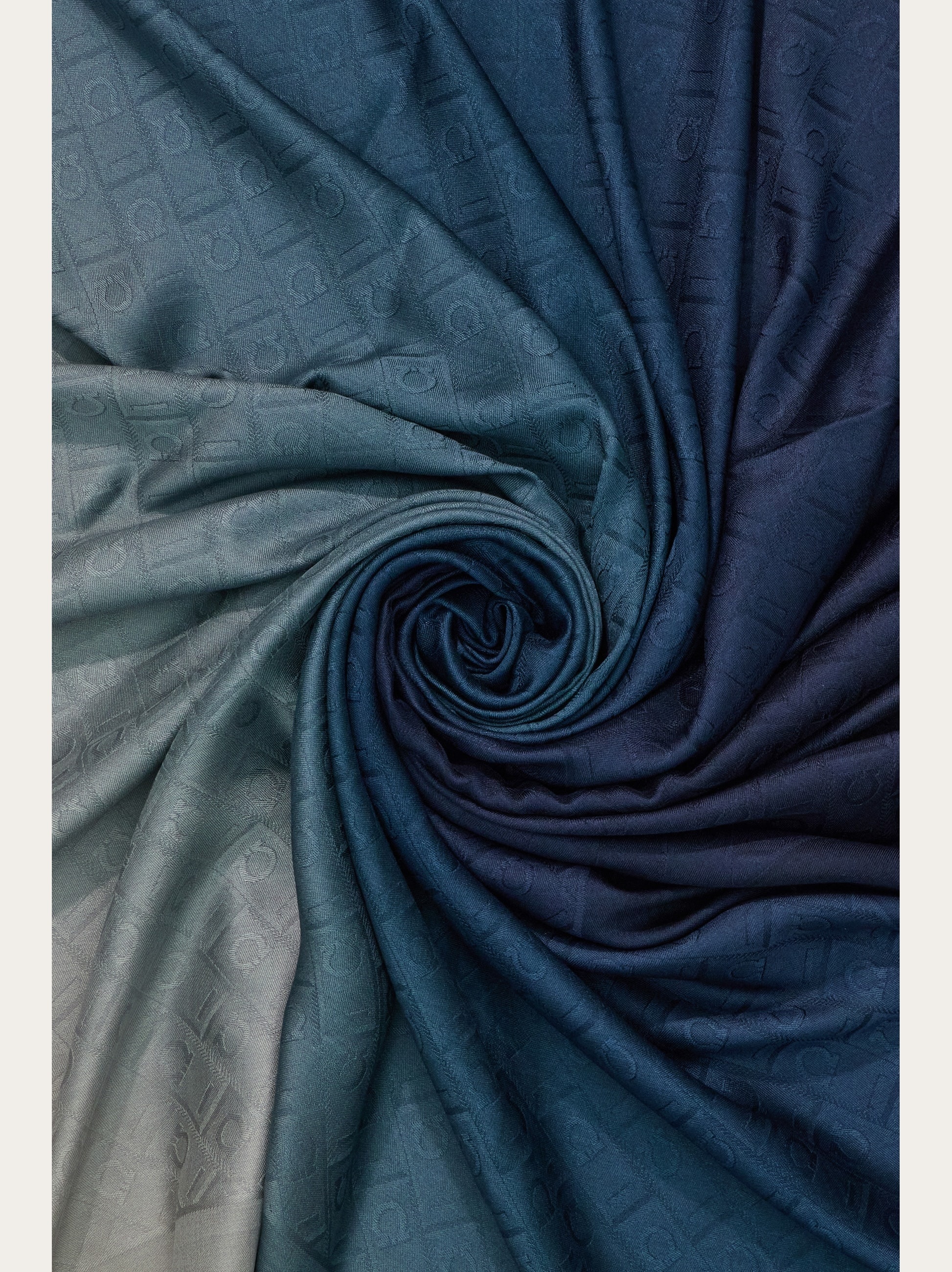 Ferragamo Monogram shawl - 4