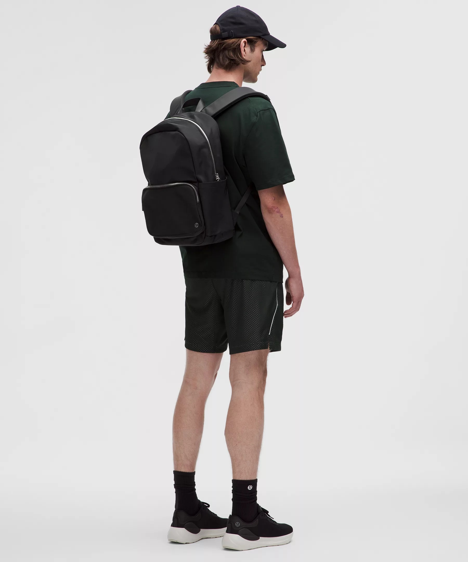 Everywhere Backpack 22L *Metal Hardware - 6