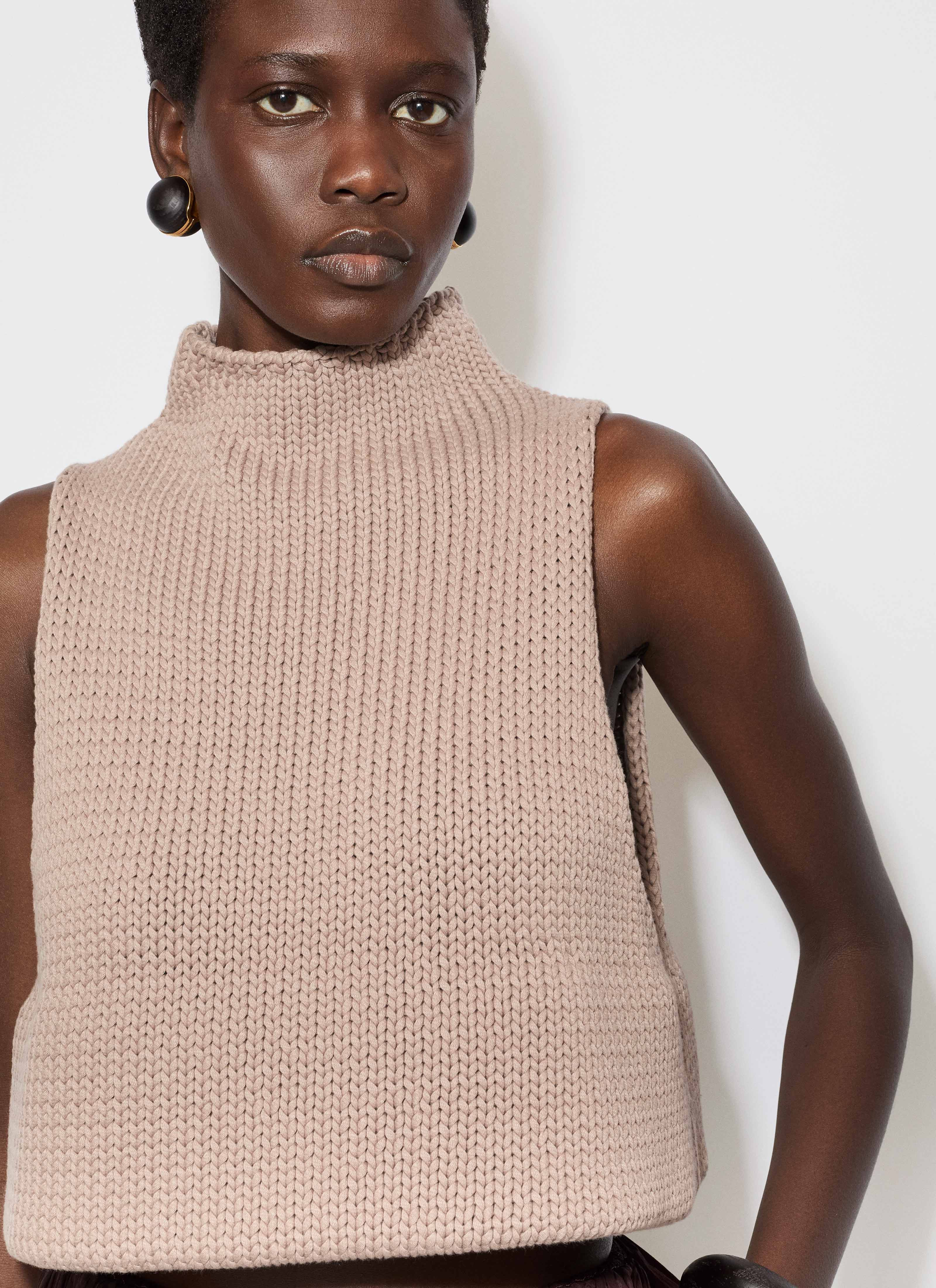 CHUNKY KNIT SLEEVELESS SWEATER - 5
