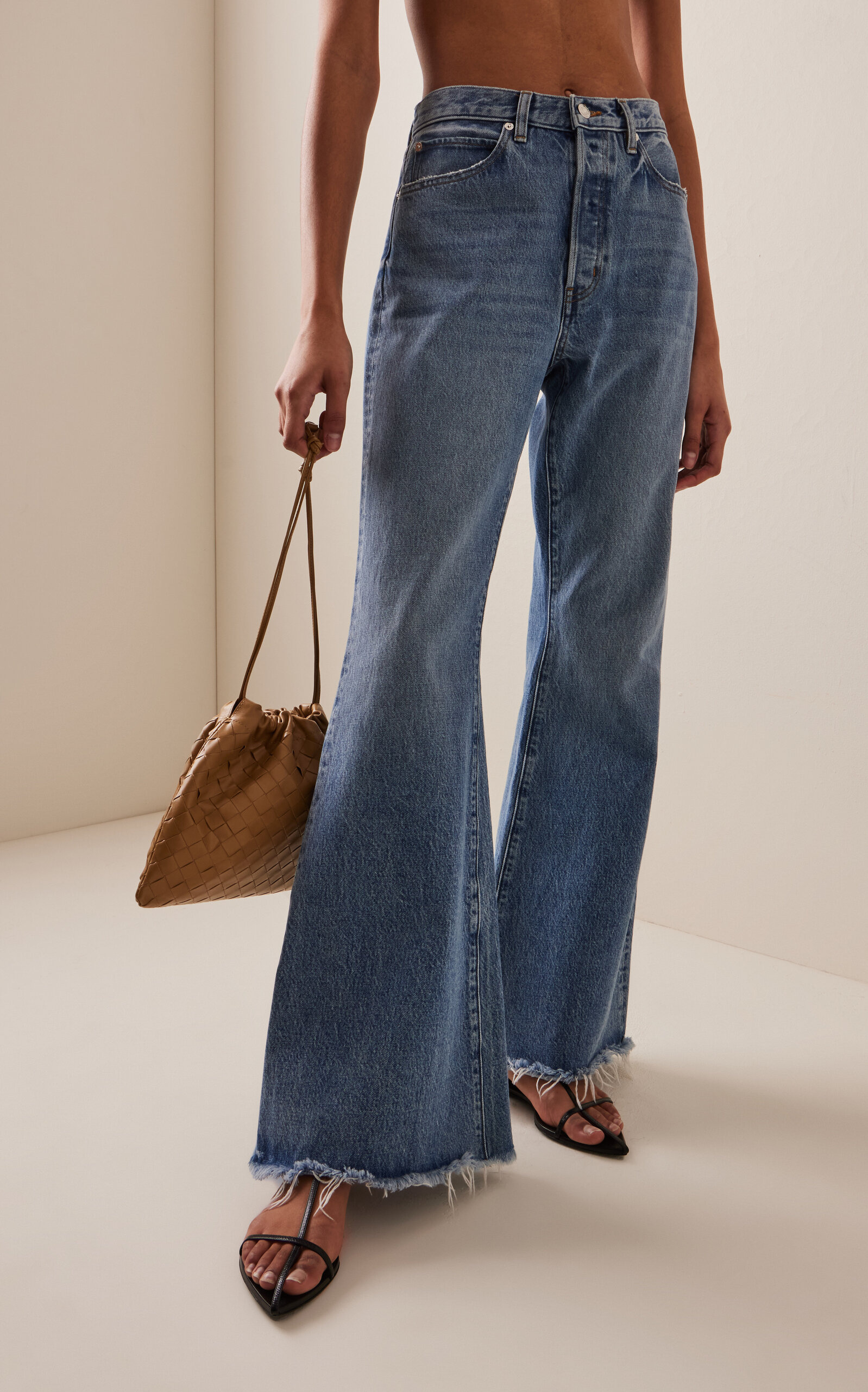 The Lax Frayed Flared Jeans light wash - 3