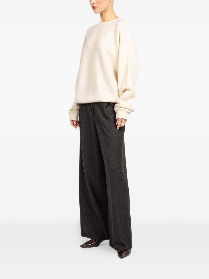 round-neck sweater 3