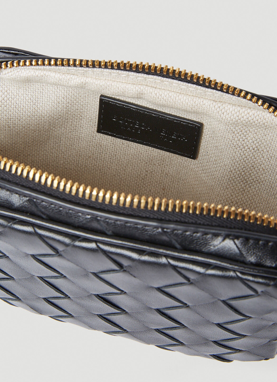 関税込★BOTTEGA VENETA Teen Intrecciato ジップポーチ Bottega Veneta Teen Intrecciato Zip Pouch | lncc | REVERSIBLE