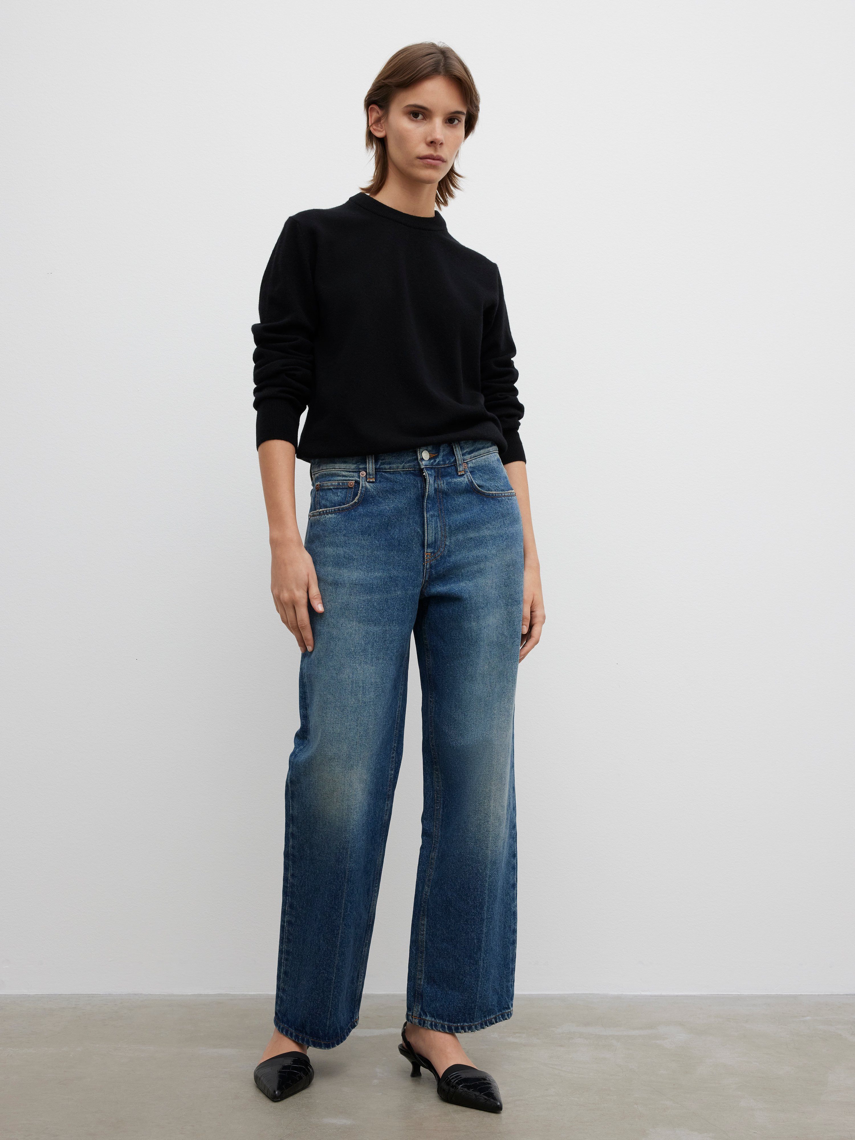 Cashmere Crewneck - 2