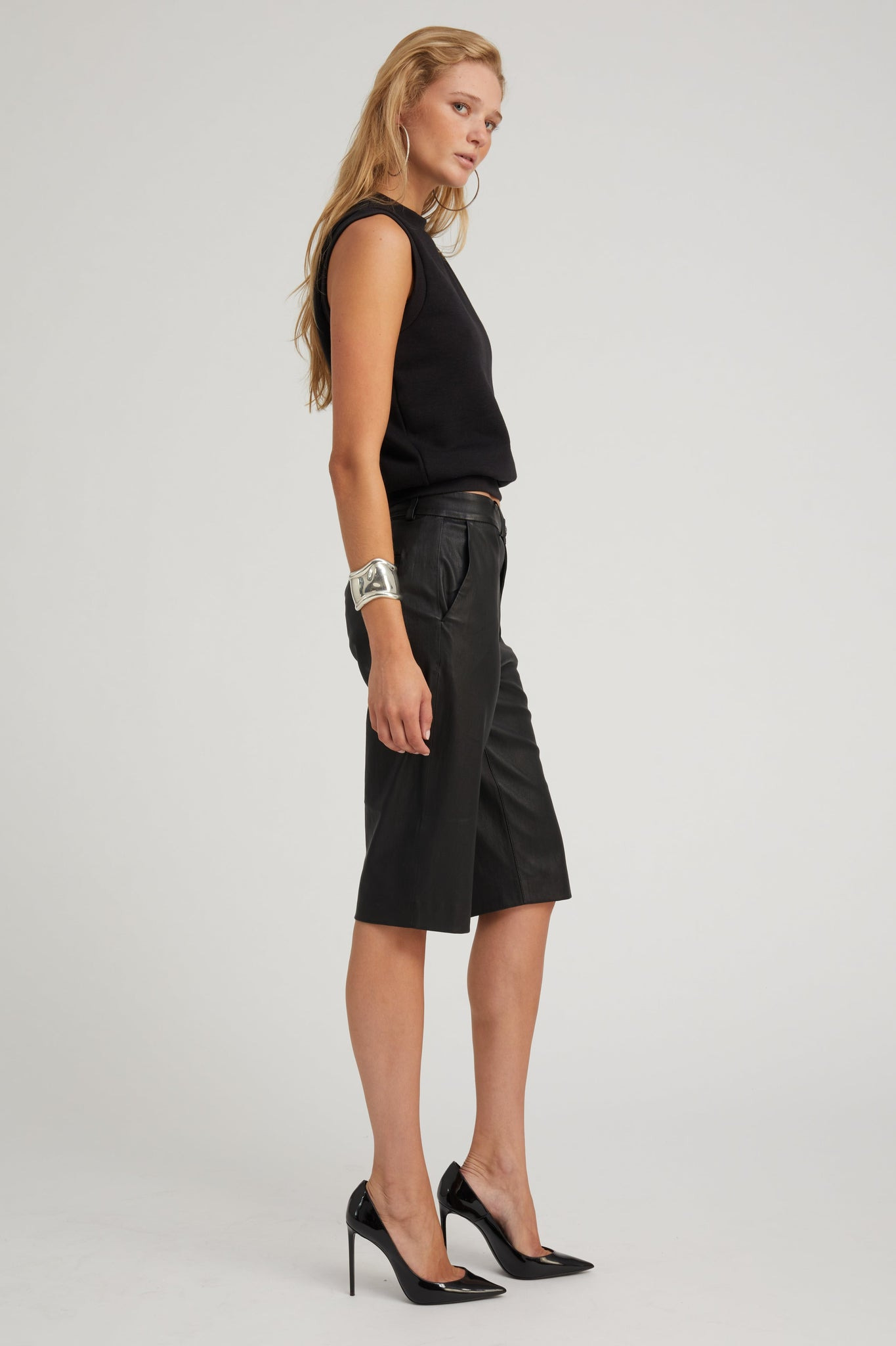 BLACK SHRUNKEN VEST - 3