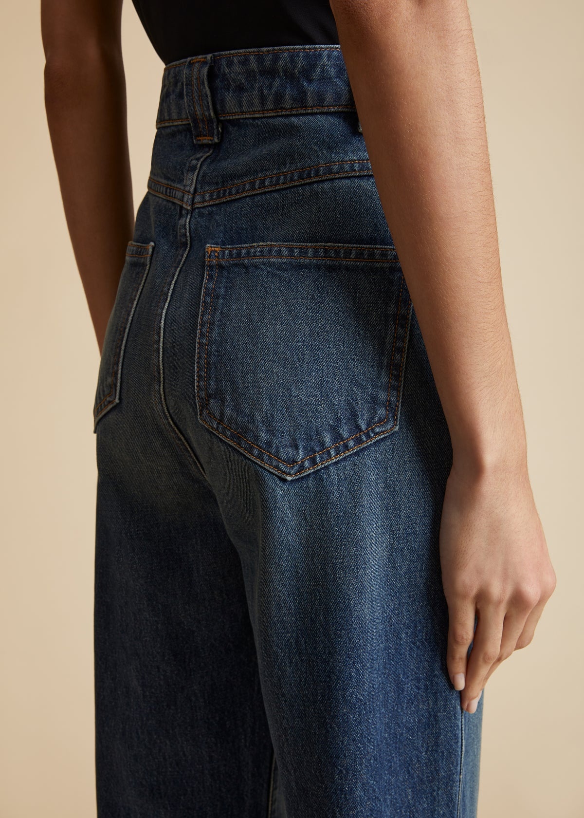 high-waisted straight-leg jeans - 9
