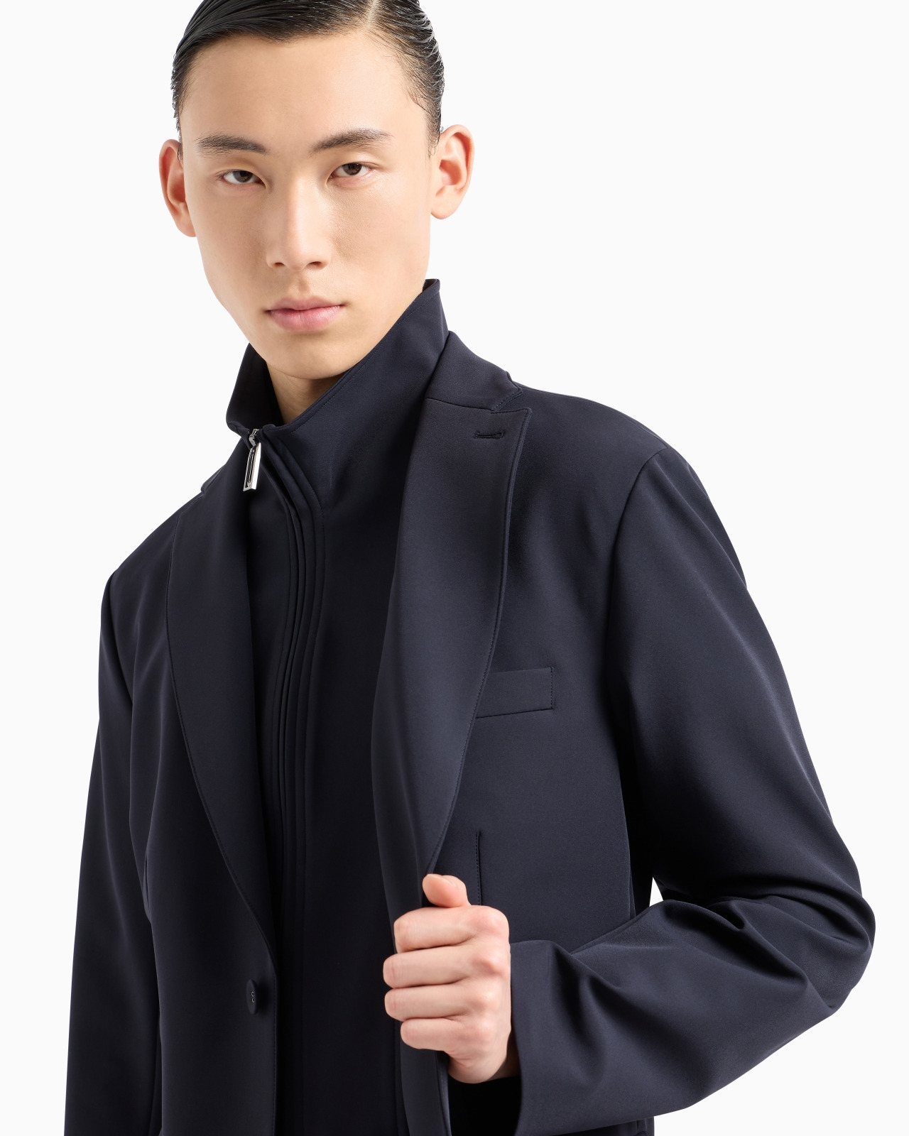 Single-breasted jacket with full-zip detachable inner panel in smooth lightweight nylon - 5