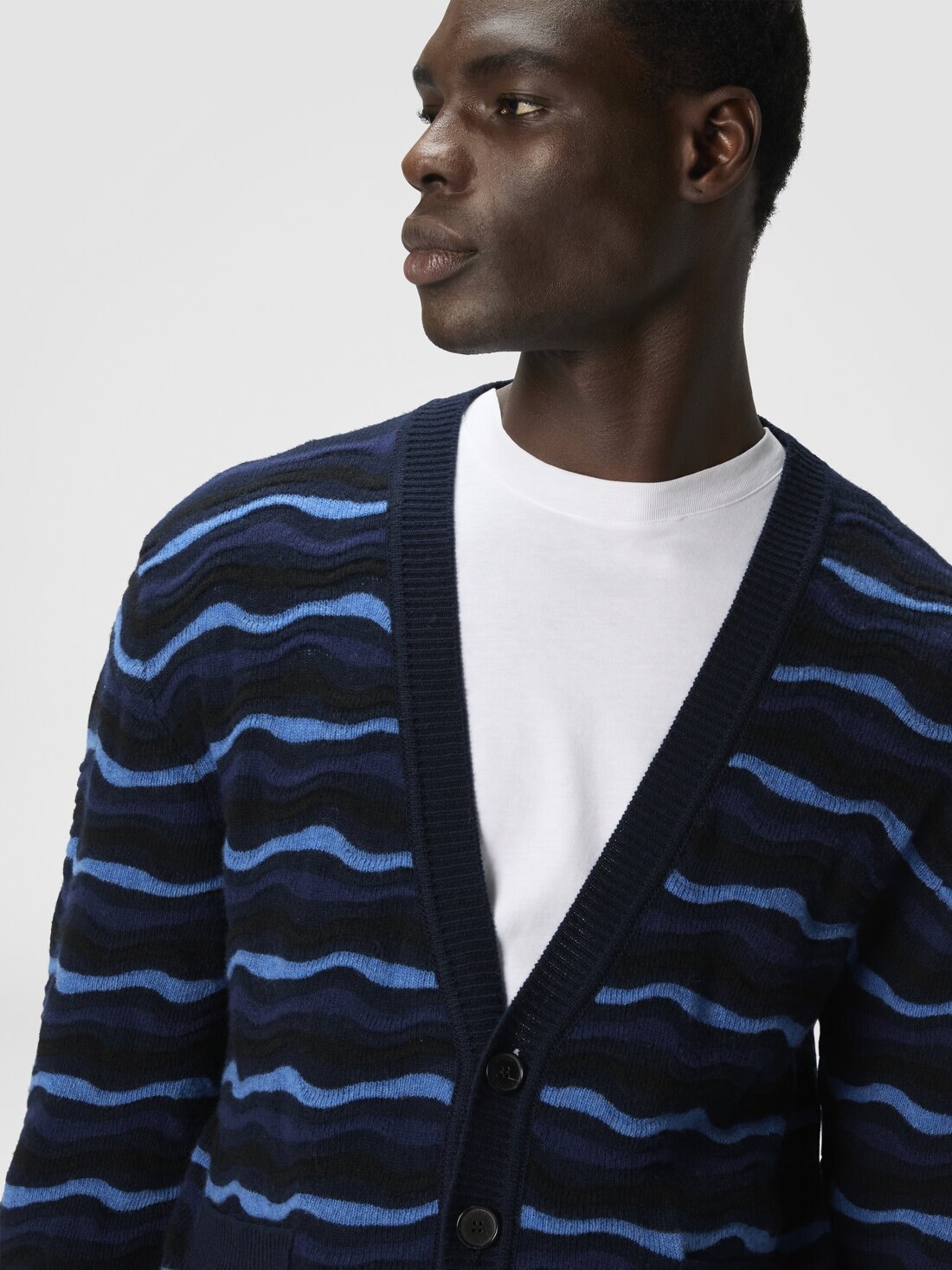 Cardigan in Pure Wool with Wave Stitch - 5