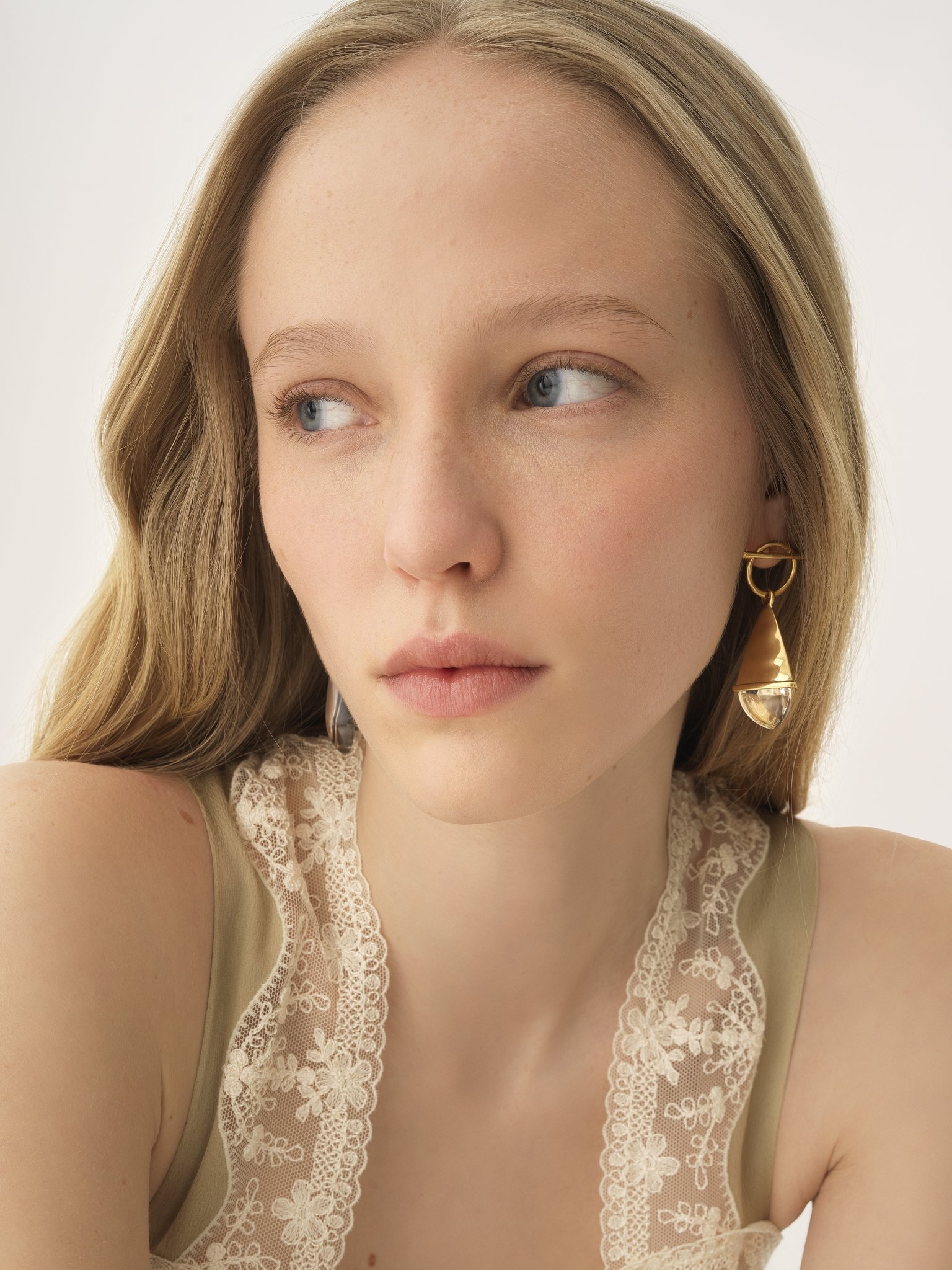 THE CHLOÉ PRISM EARRINGS - 2