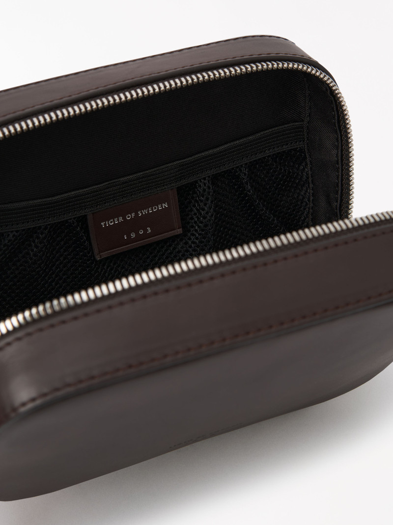 Technica Small Toiletry Bag 3
