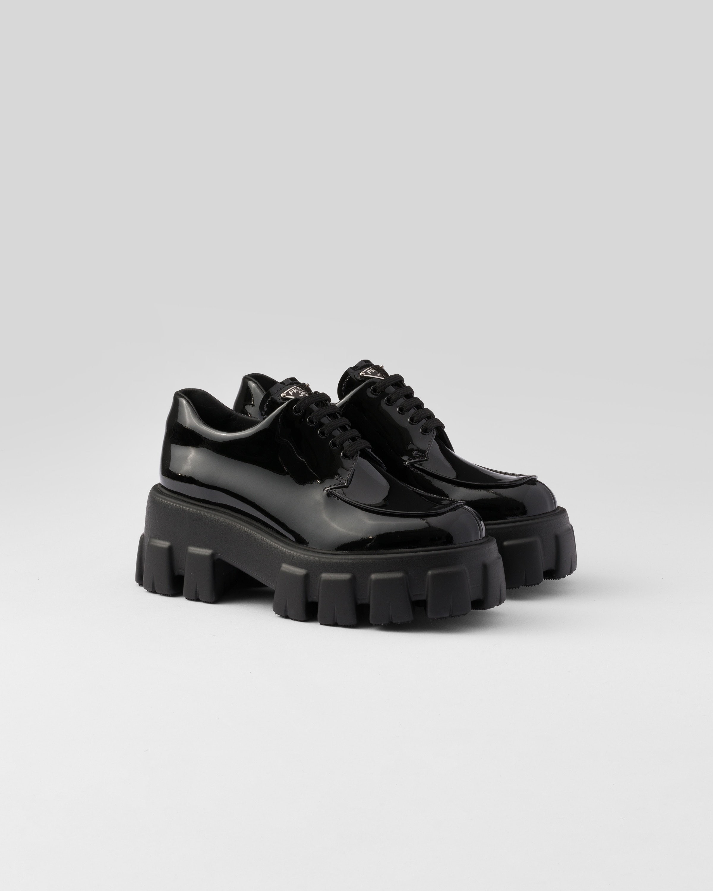 Monolith patent leather lace-up shoes - 1