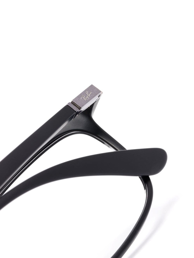 rectangle-frame glasses 3