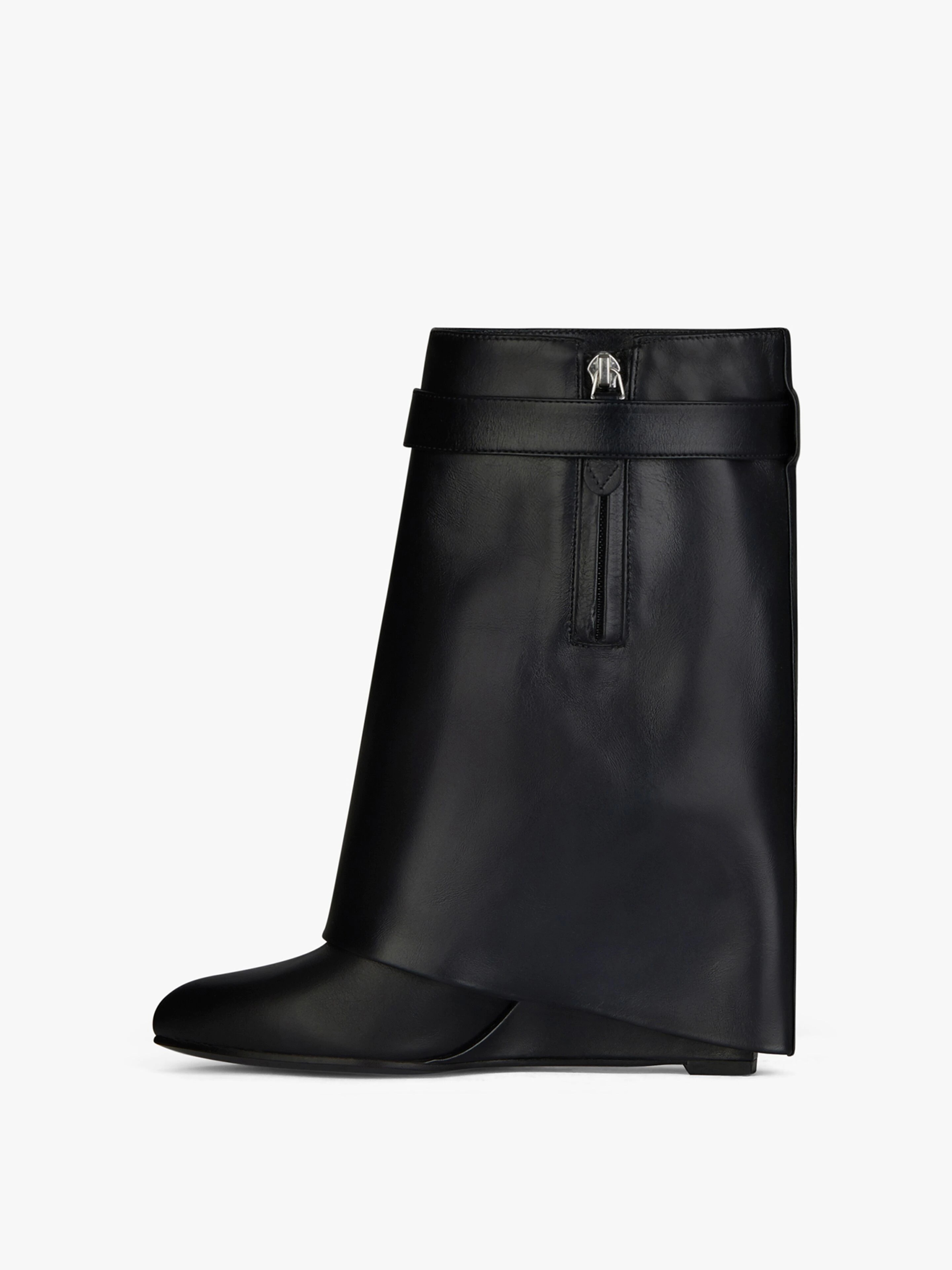 SHARK LOCK ANKLE BOOTS IN LEATHER - 5