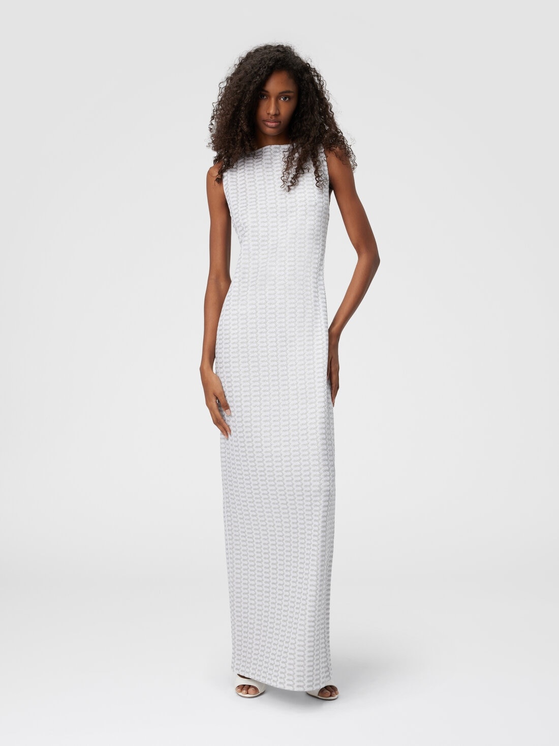 Long sleeveless dress in lamé viscose with lace motif - 2