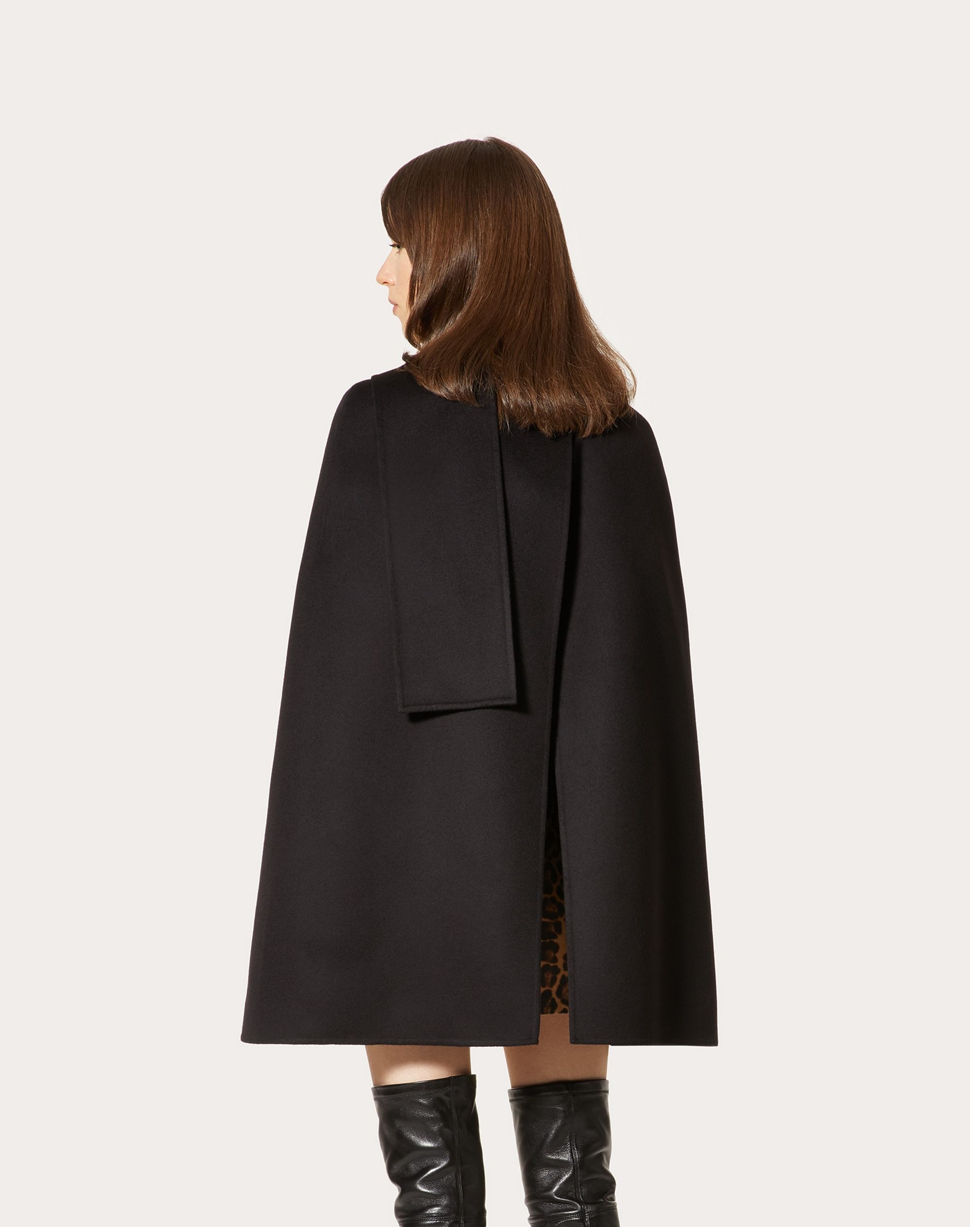 COMPACT DRAP CAPE - 4