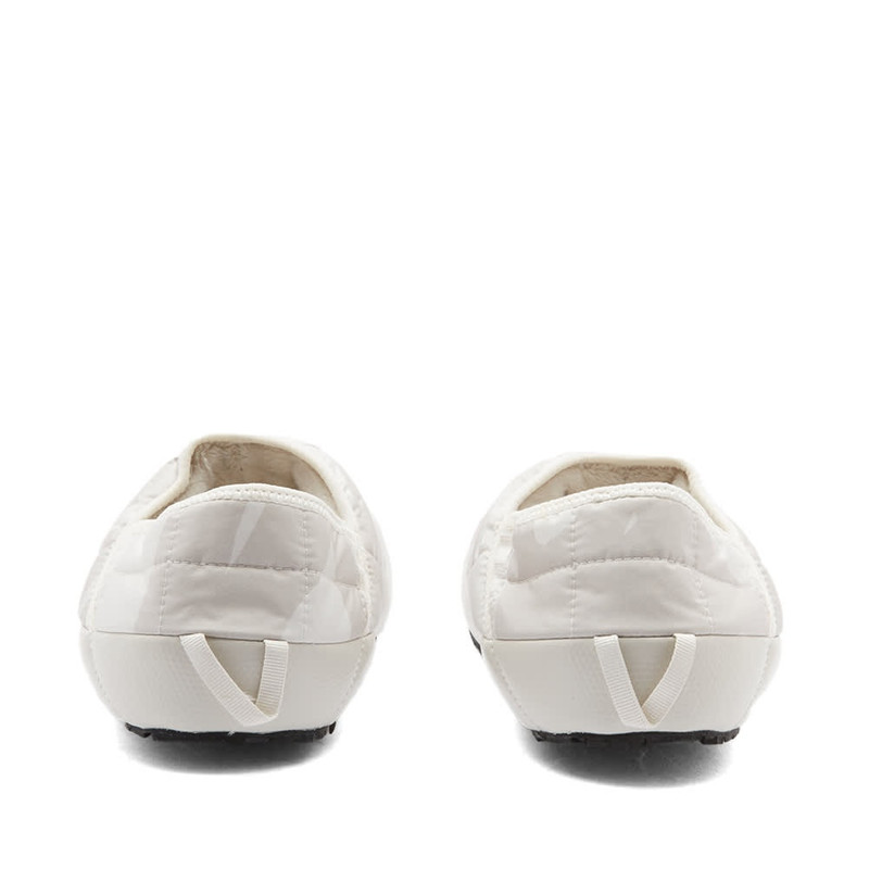 The North Face The North Face x KAWS Thermoball Traction Mule V outlook
