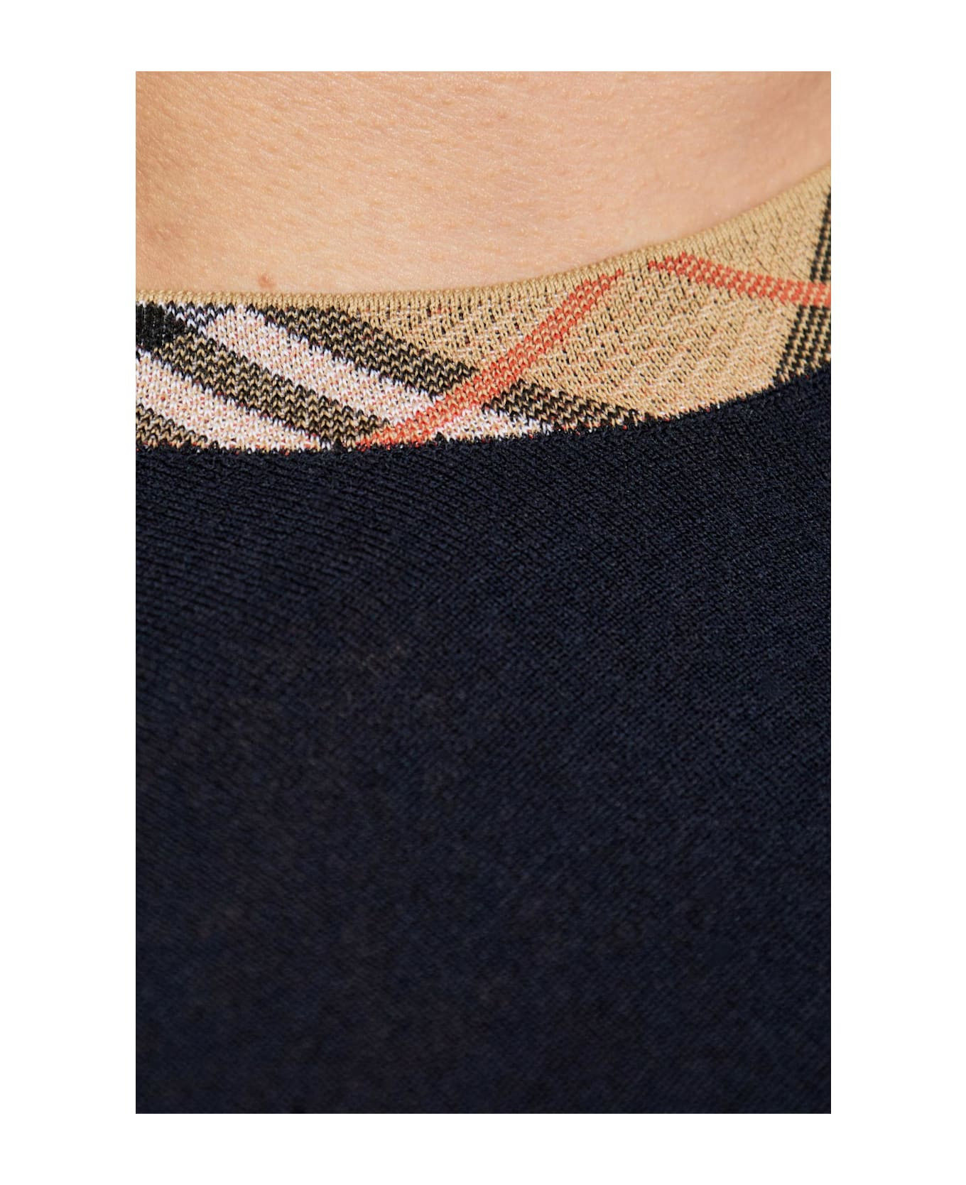 Burberry Wool Sweater - 5