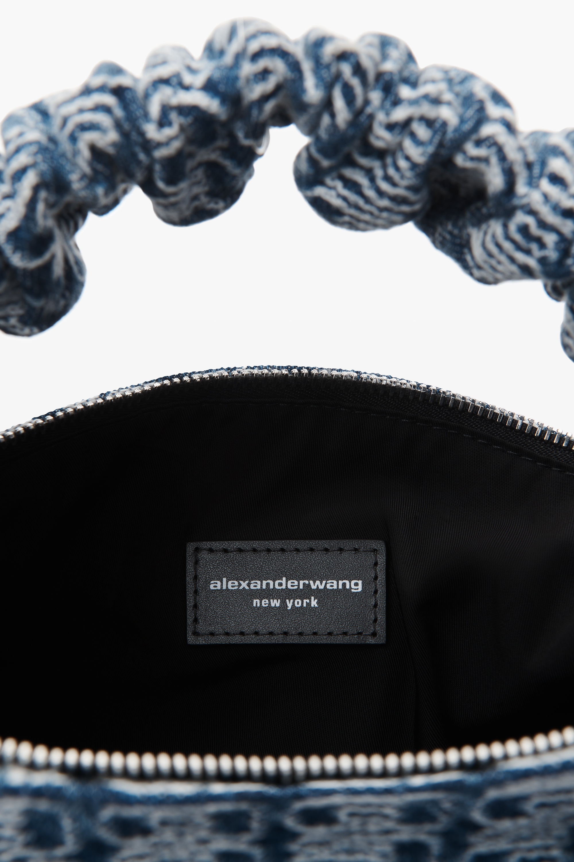SCRUNCHIE SMALL BAG IN JACQUARD DENIM - 3