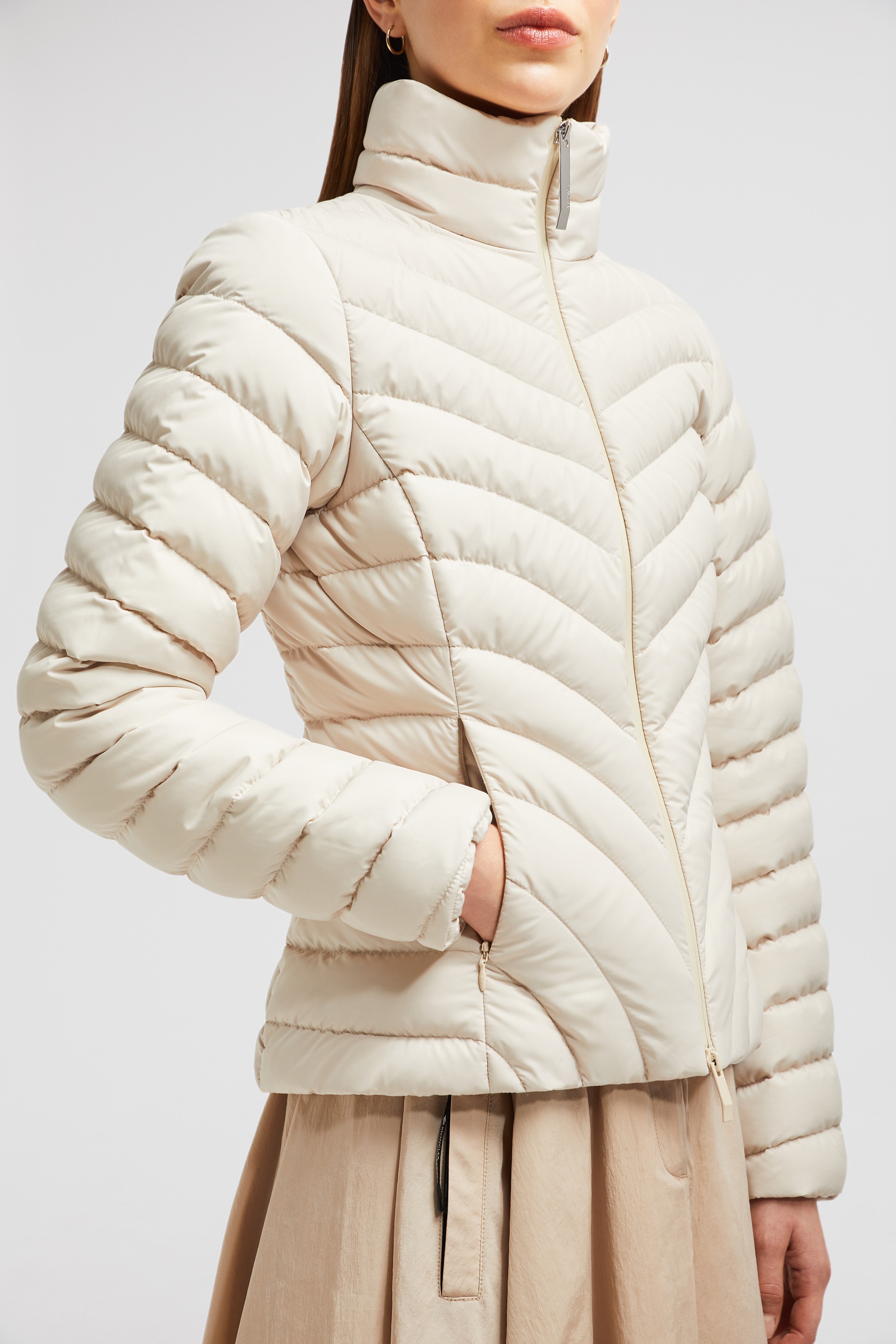 Grange Diagonal-Quilted Short Down Jacket - 6