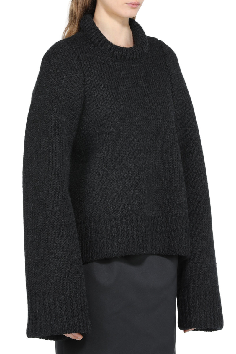 OVERSIZED SWEATER WITH BOAT NECKLINE 5