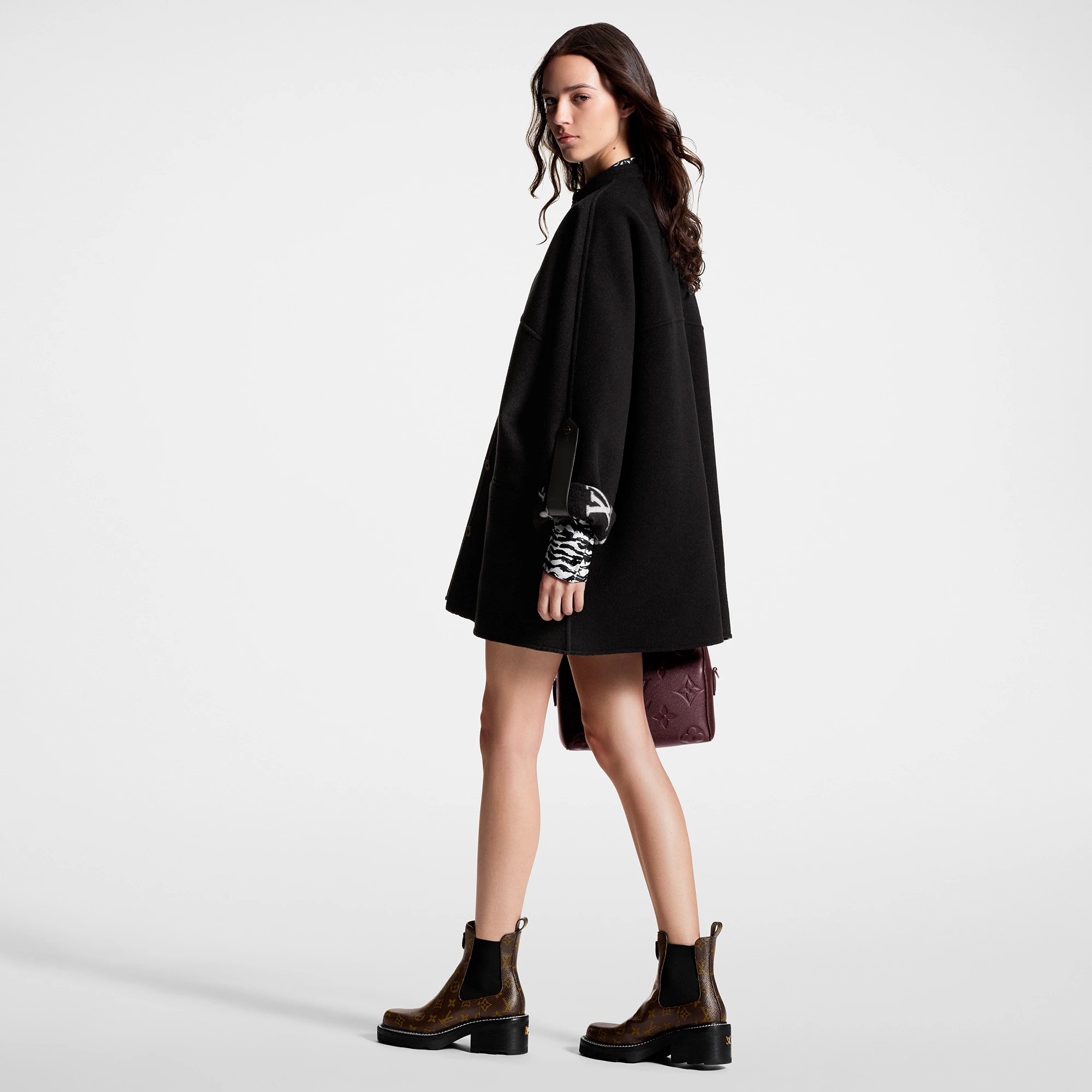 Signature Boxy Button-Up Coat - 3