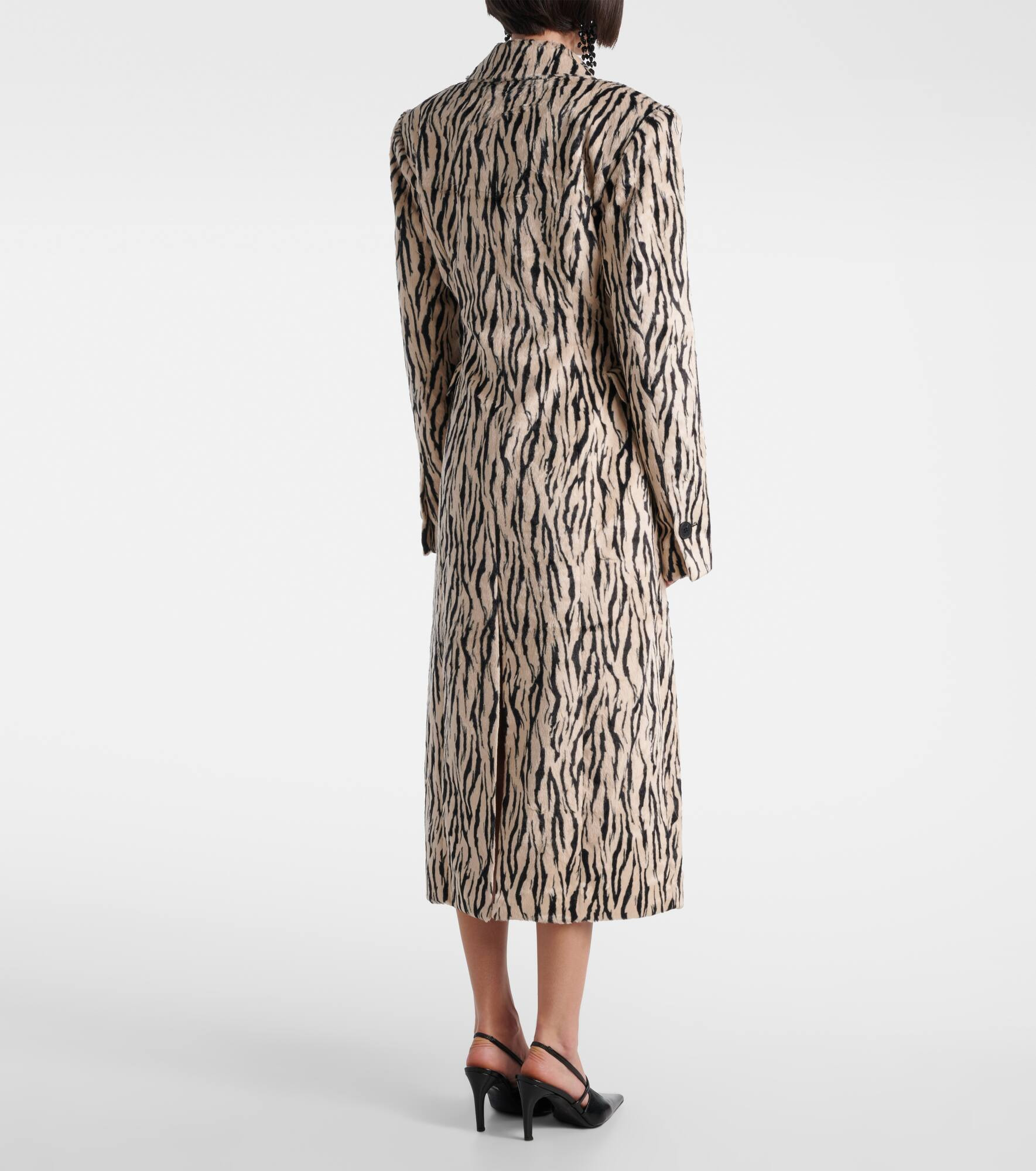 Printed double-breasted faux fur coat - 3