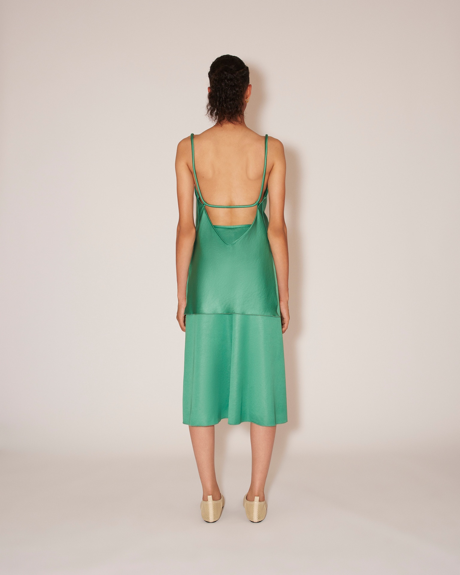 ZOYA - Glossy satin knee-length skirt - Green - 4