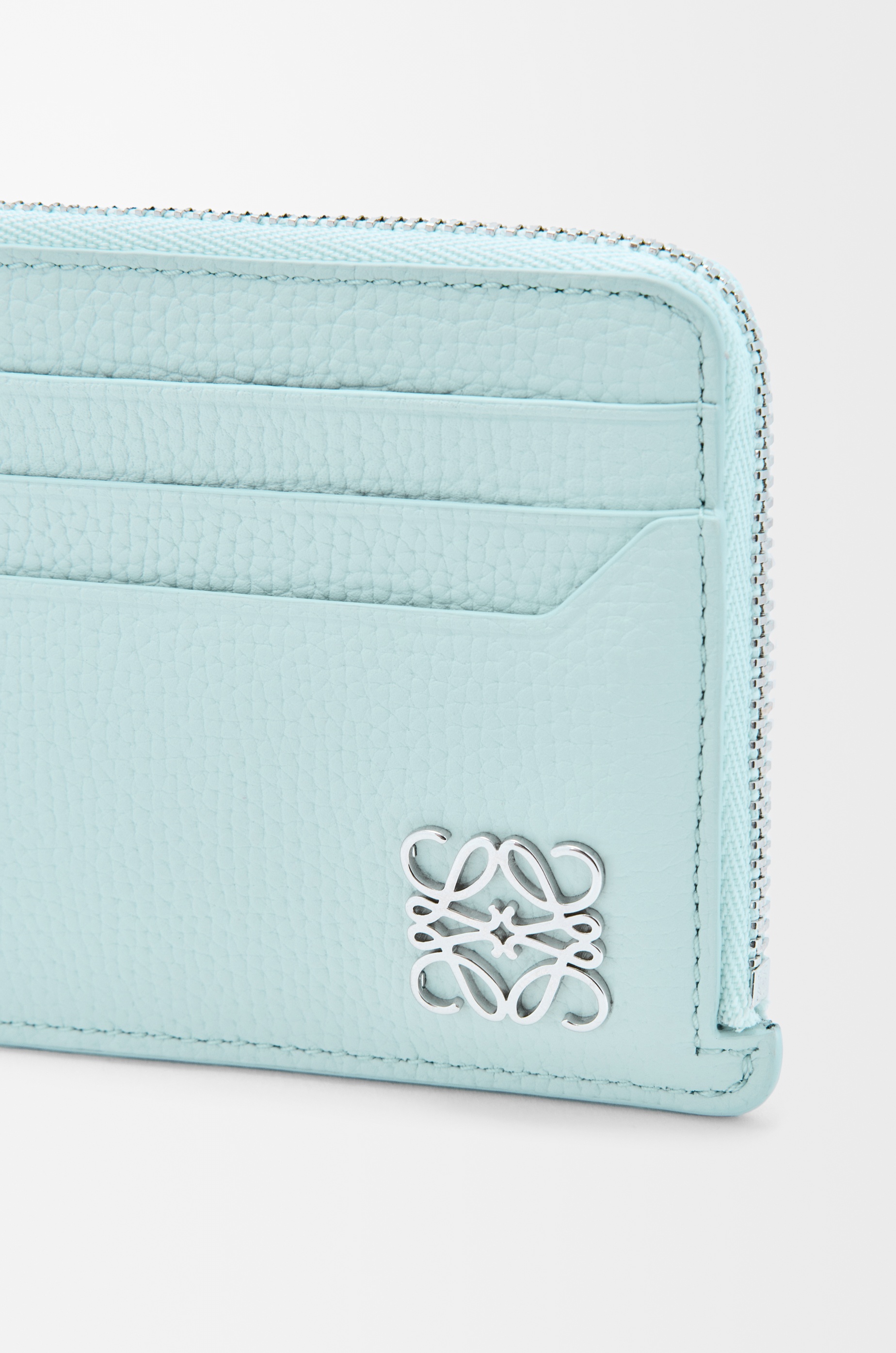 Anagram square coin cardholder in pebble grained calfskin - 5