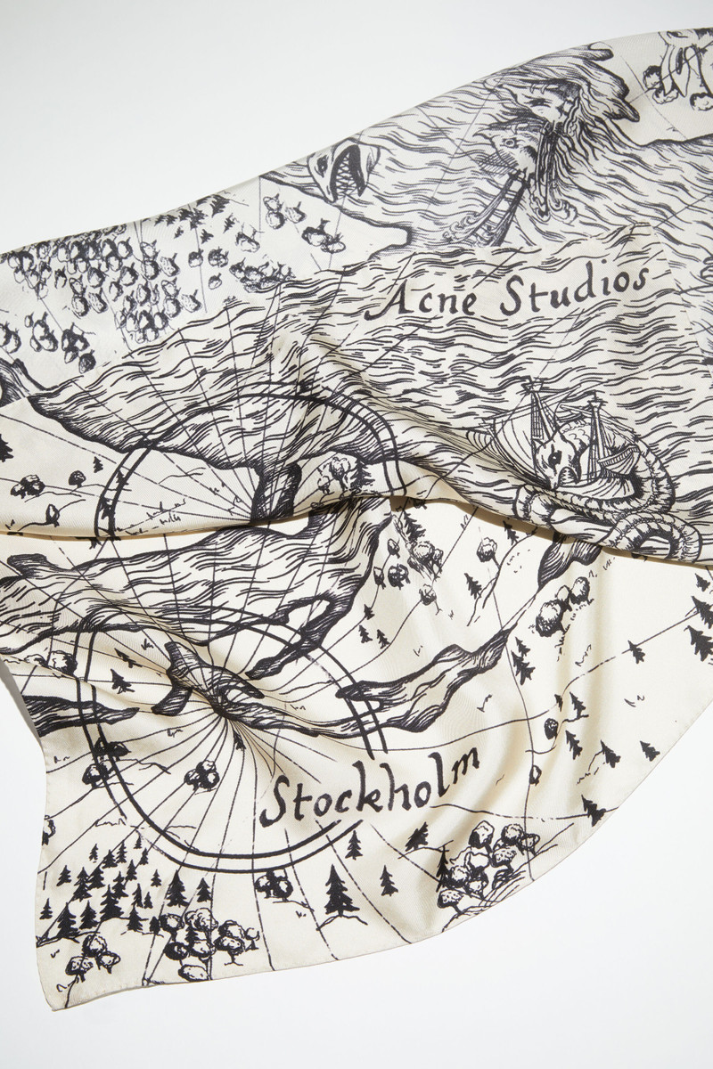 Stockholm print scarf - Cream white/black 4