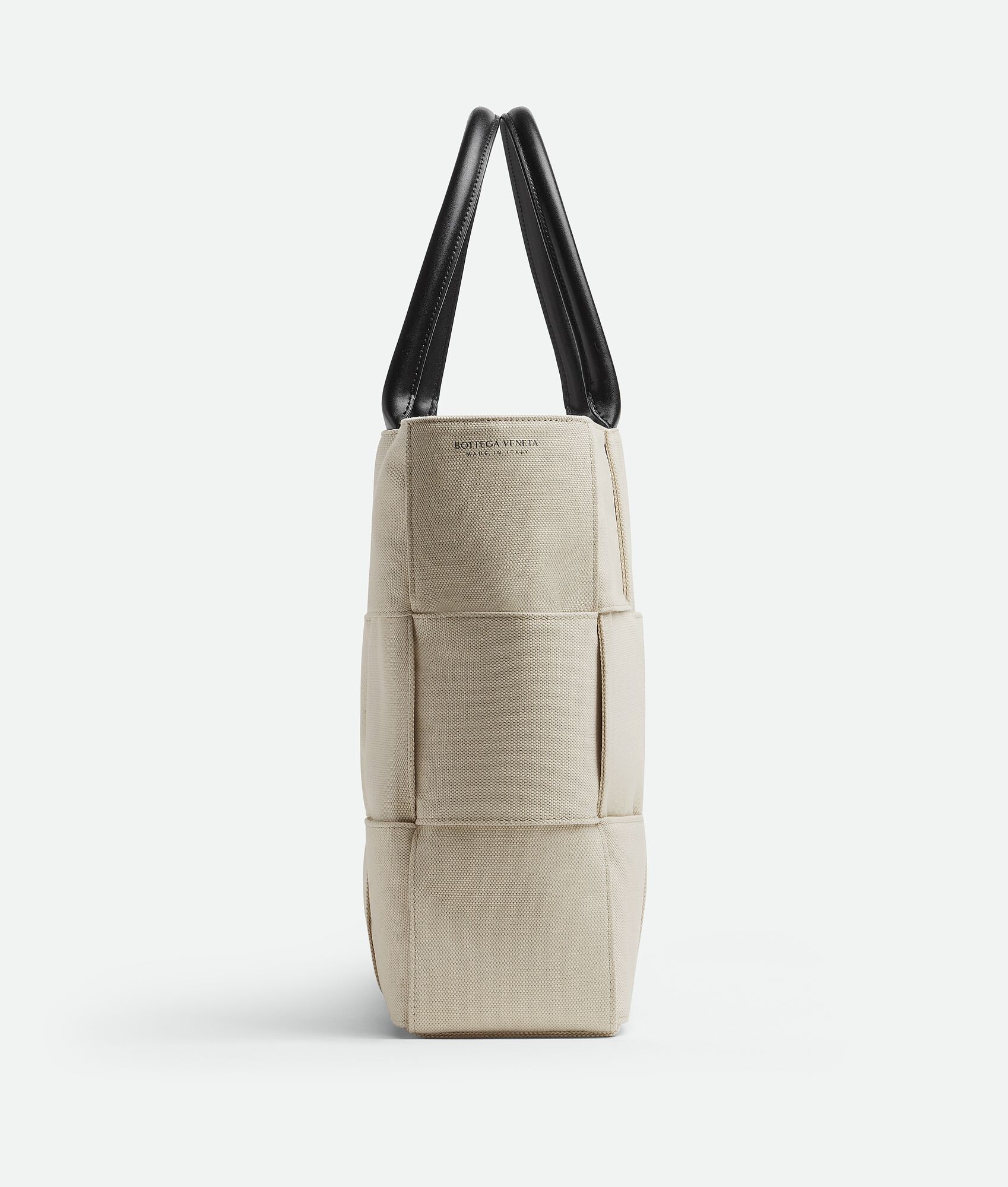 【OVRL】LARGE ARCO Bottega Veneta Large Arco Tote Bag | REVERSIBLE