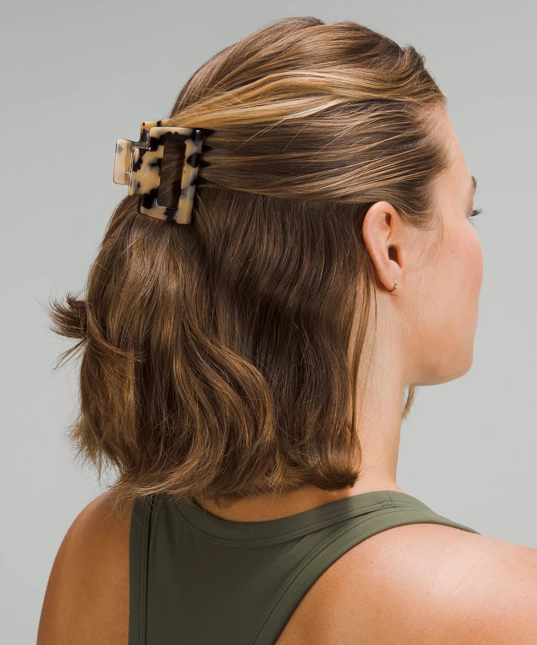 Medium Claw Hair Clip - 2