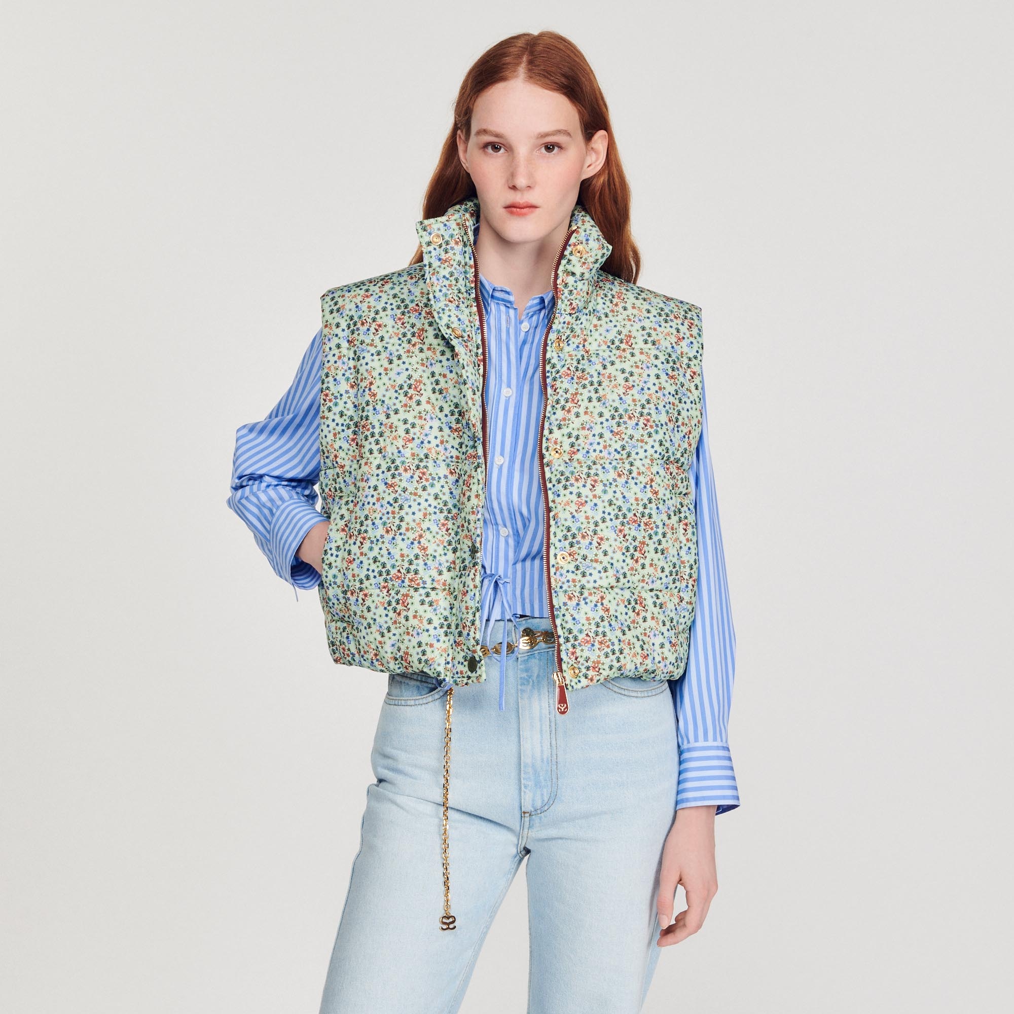 Short padded vest and print - 5
