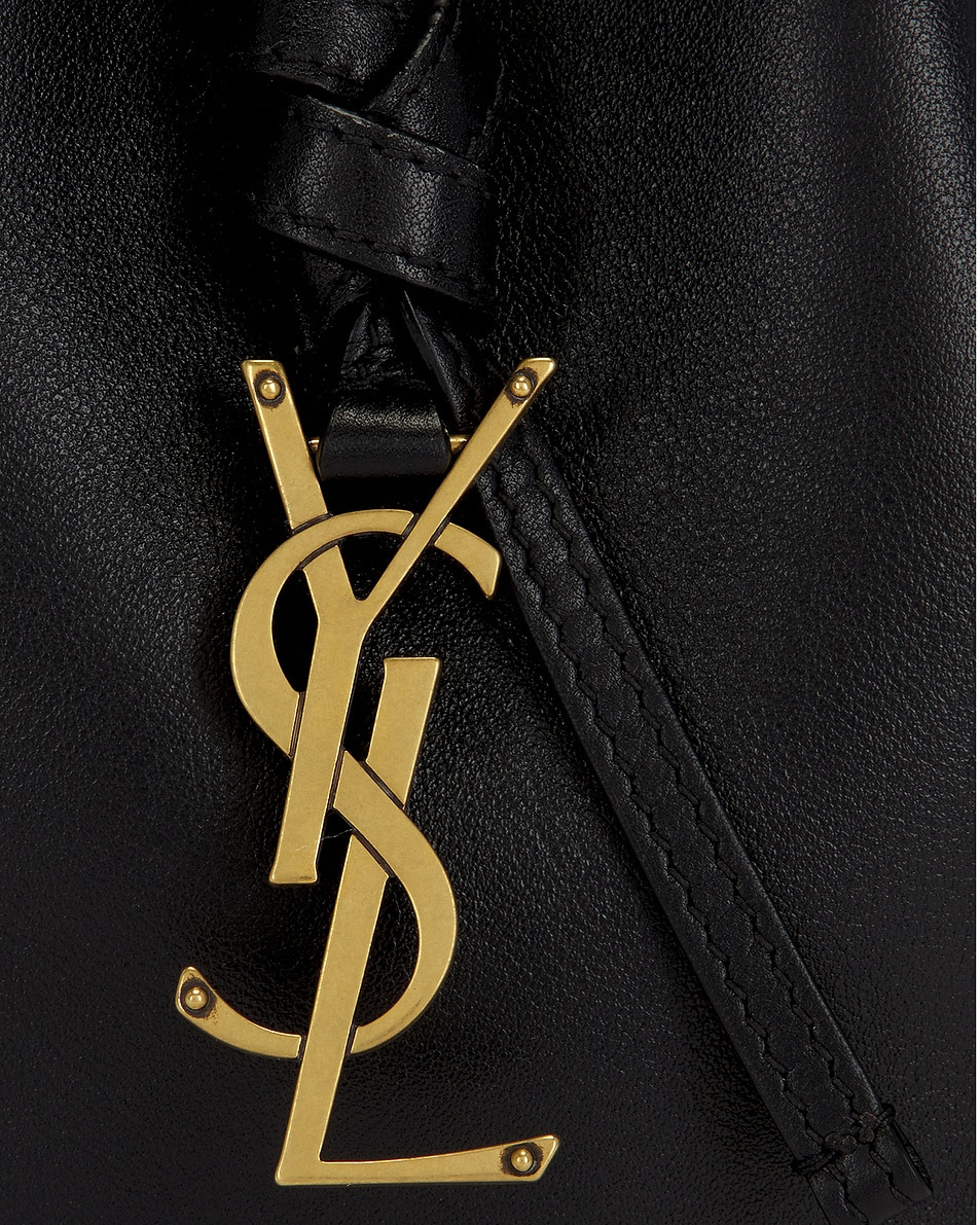 Cassandre Supple Bucket Bag - 6