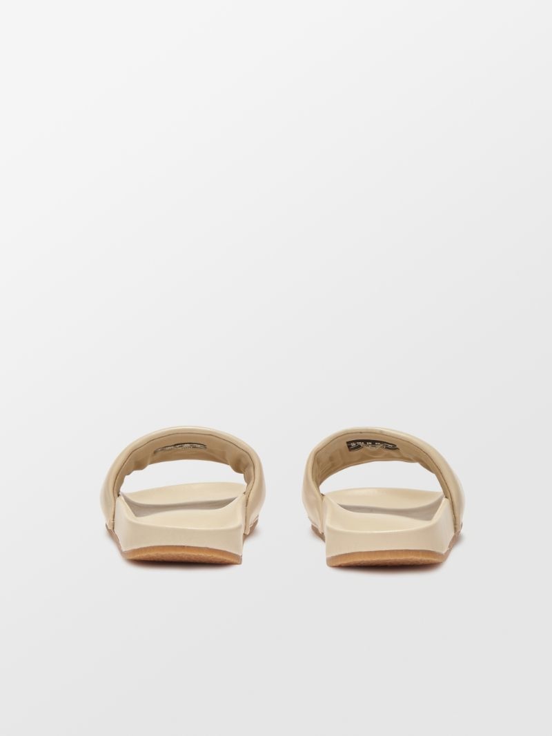 QUILTED LEATHER SLIDER - 4