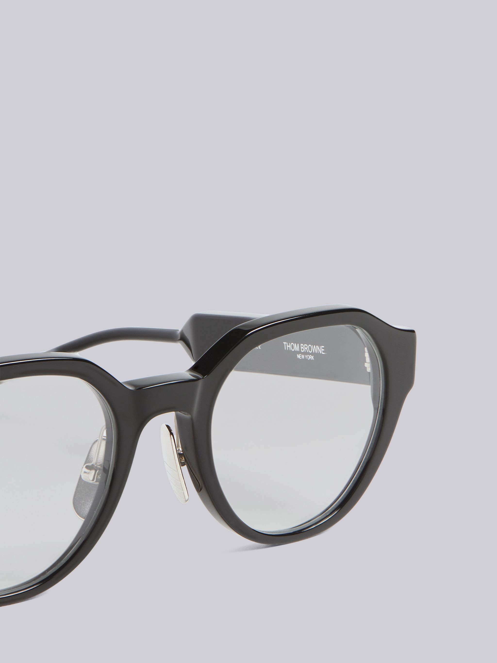 TB716 - Black Wide Fit Round Glasses - 2