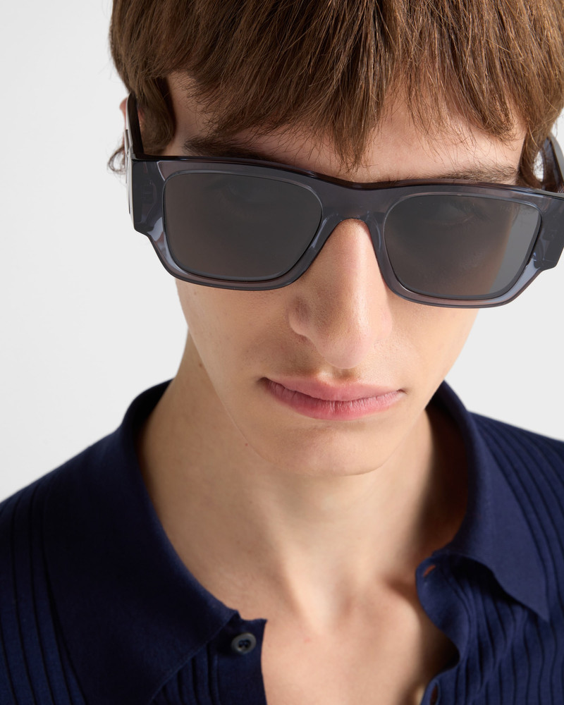 Prada Sunglasses with Triangle logo outlook