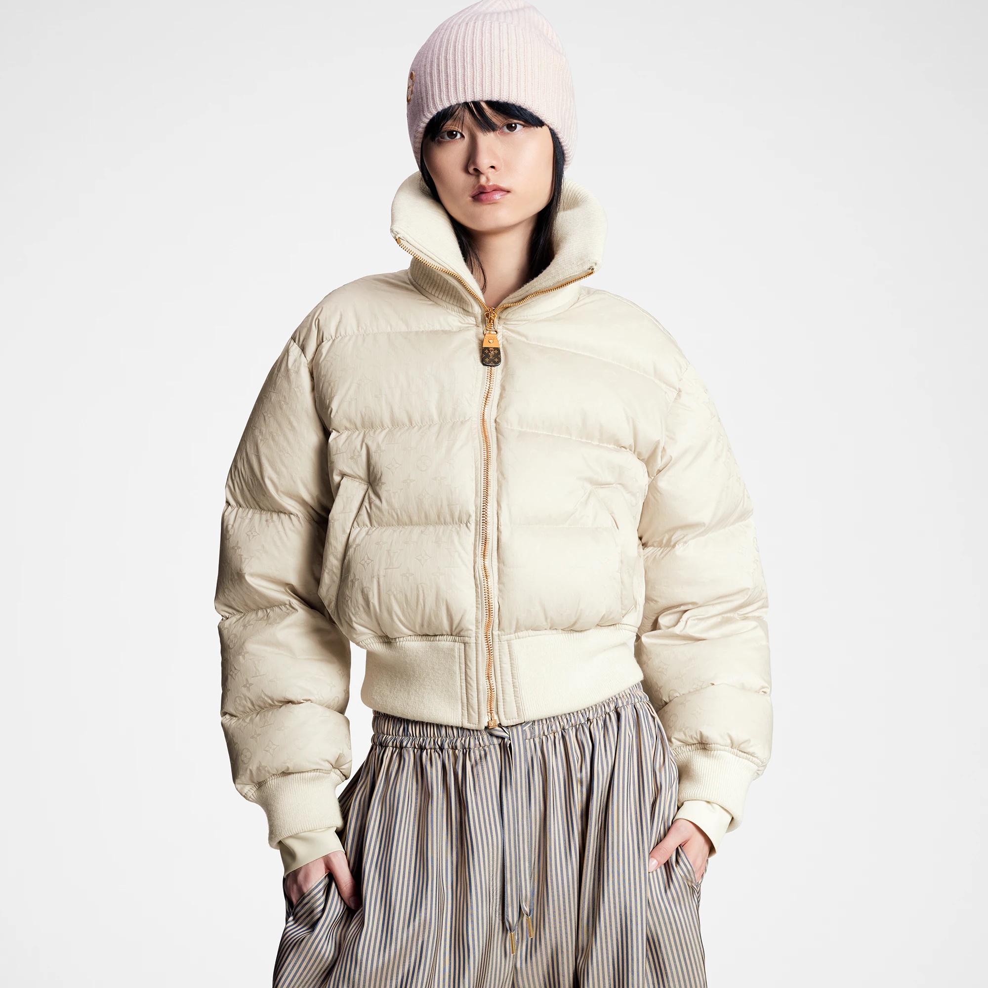 ベージュとクロップド丈が今の気分！Louis Vuitton ジャケット ベージュとクロップド丈が今の気分！Louis Vuitton ジャケット