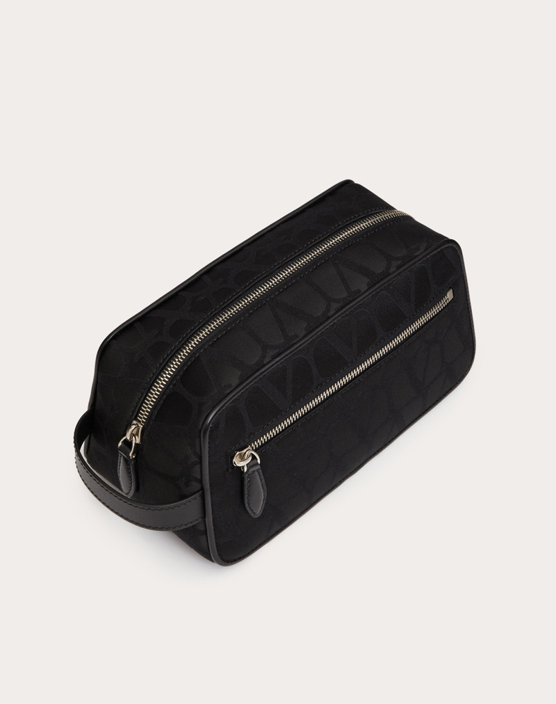TOILE ICONOGRAPHE WASHBAG IN TECHNICAL FABRIC WITH LEATHER DETAILS 5