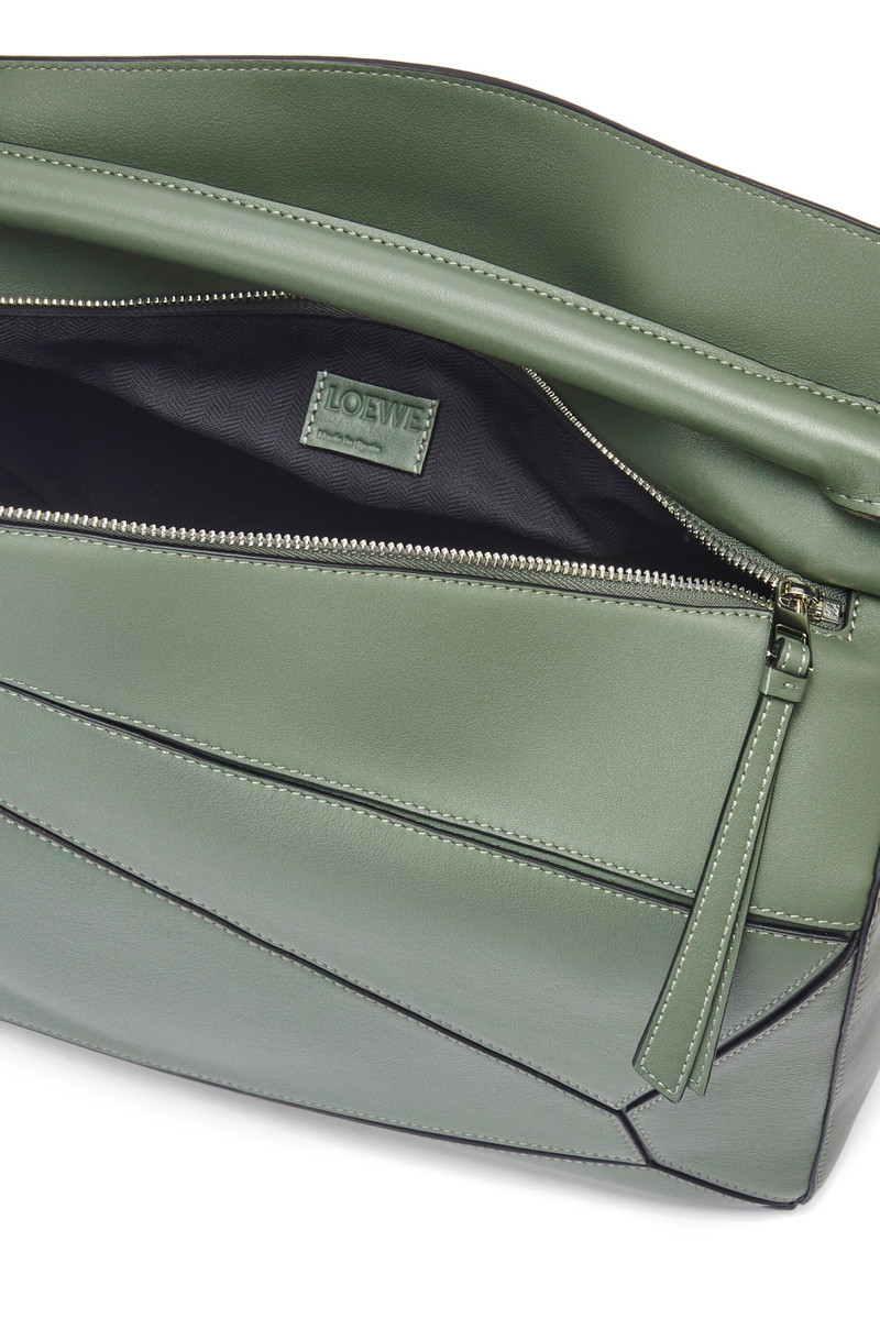 Large Puzzle bag in classic calfskin 7