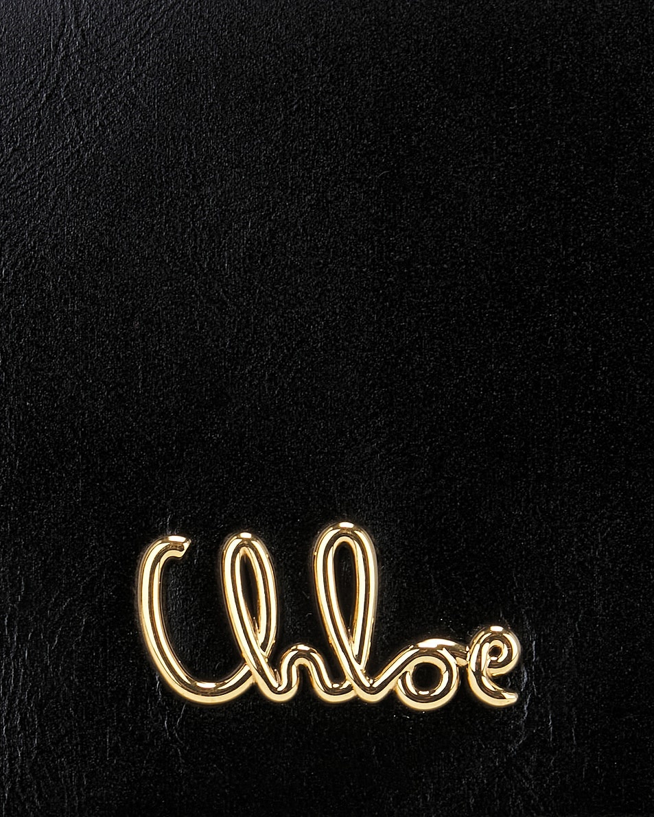 Iconic Chain Shoulder Bag - 7