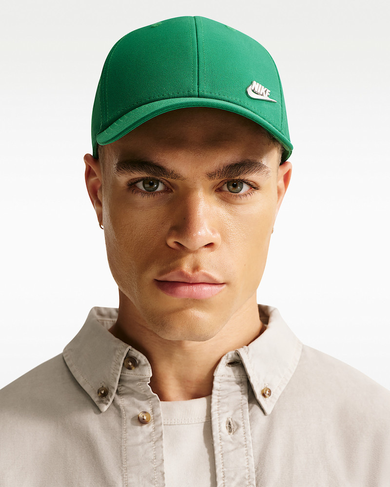 Nike Dri-FIT Club Structured Metal Logo Cap 1